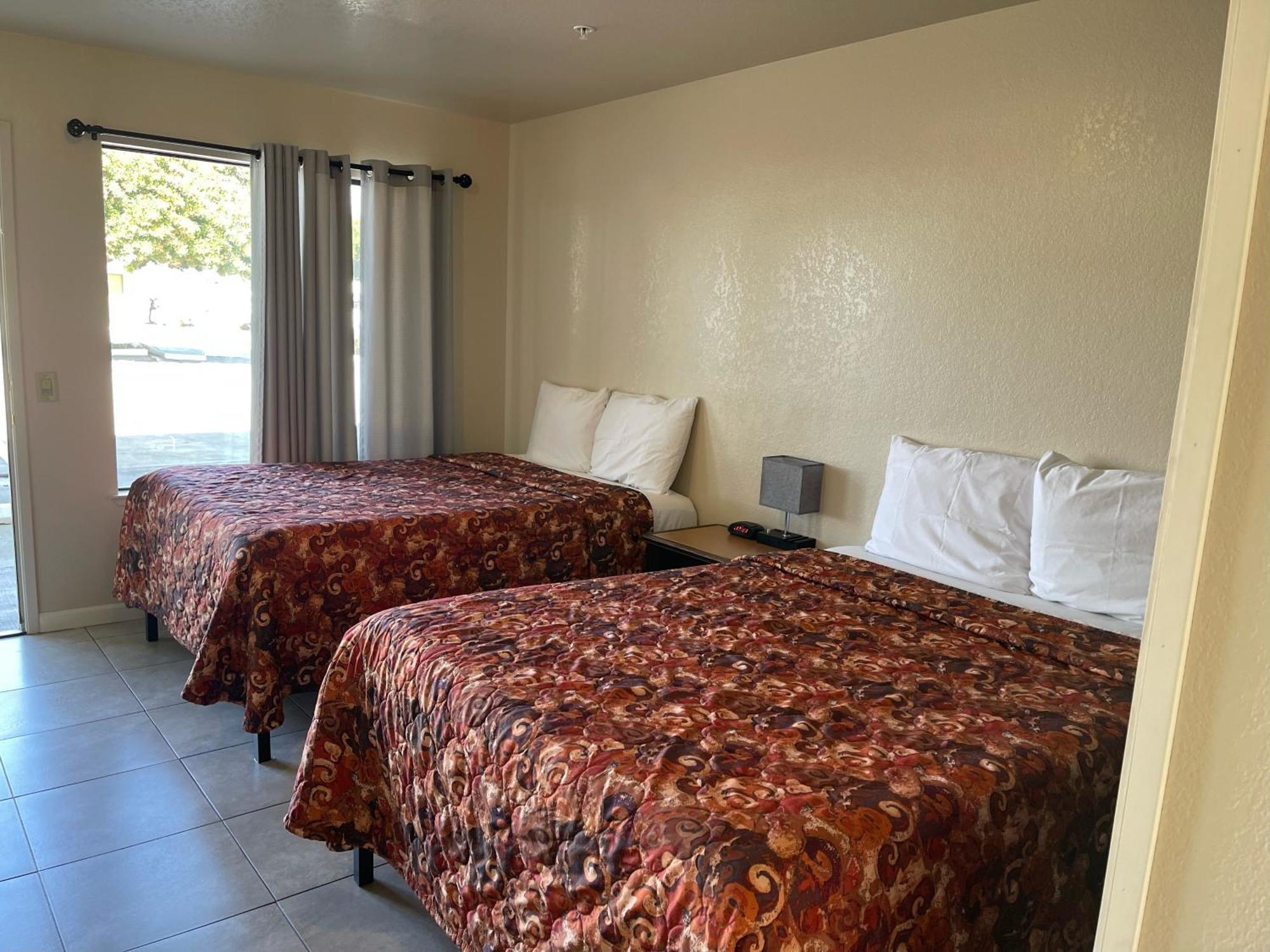 Soledad Motel 8 Exterior foto